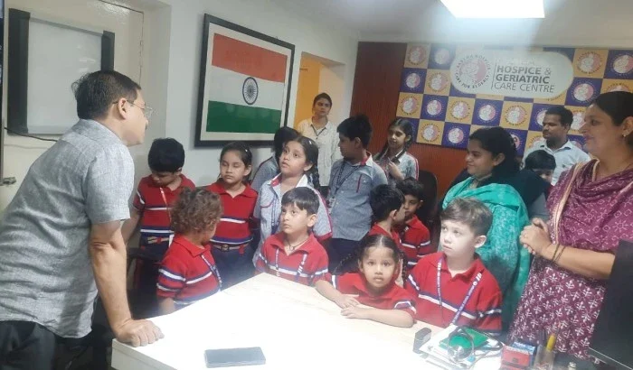 Visit to Aastha Old Age Hospital by Birthday Students img