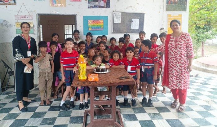 Visit to Sri Ram Audhyogic Anathalaya img (1)