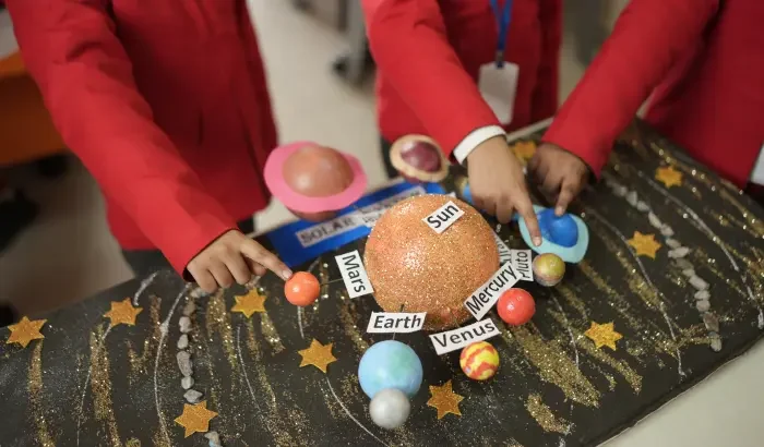 The Benefits of Classrooms That Encourage Hands-On Learning img